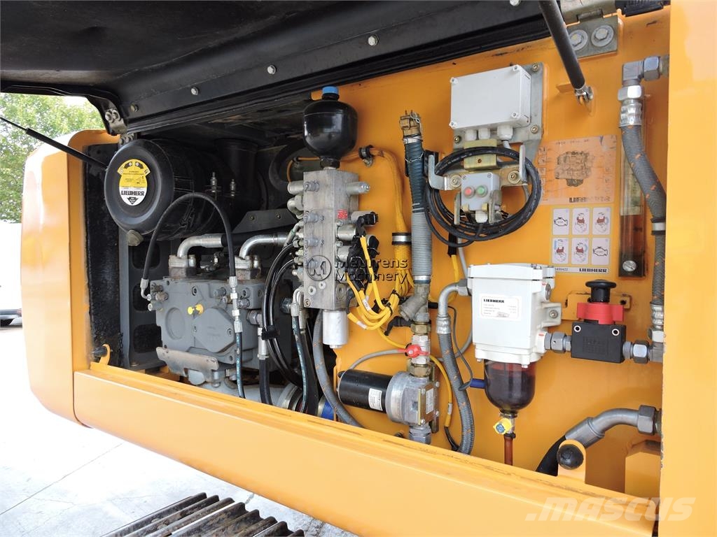 Liebherr R926 대형 굴삭기 29톤 이상