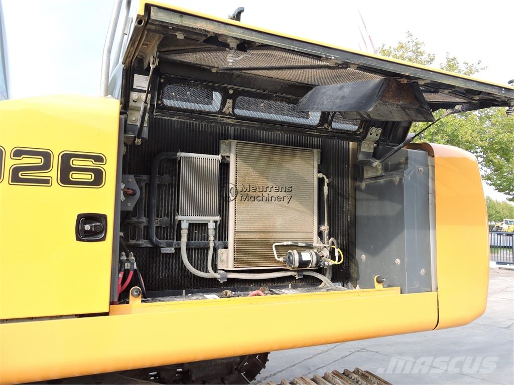 Liebherr R926 대형 굴삭기 29톤 이상
