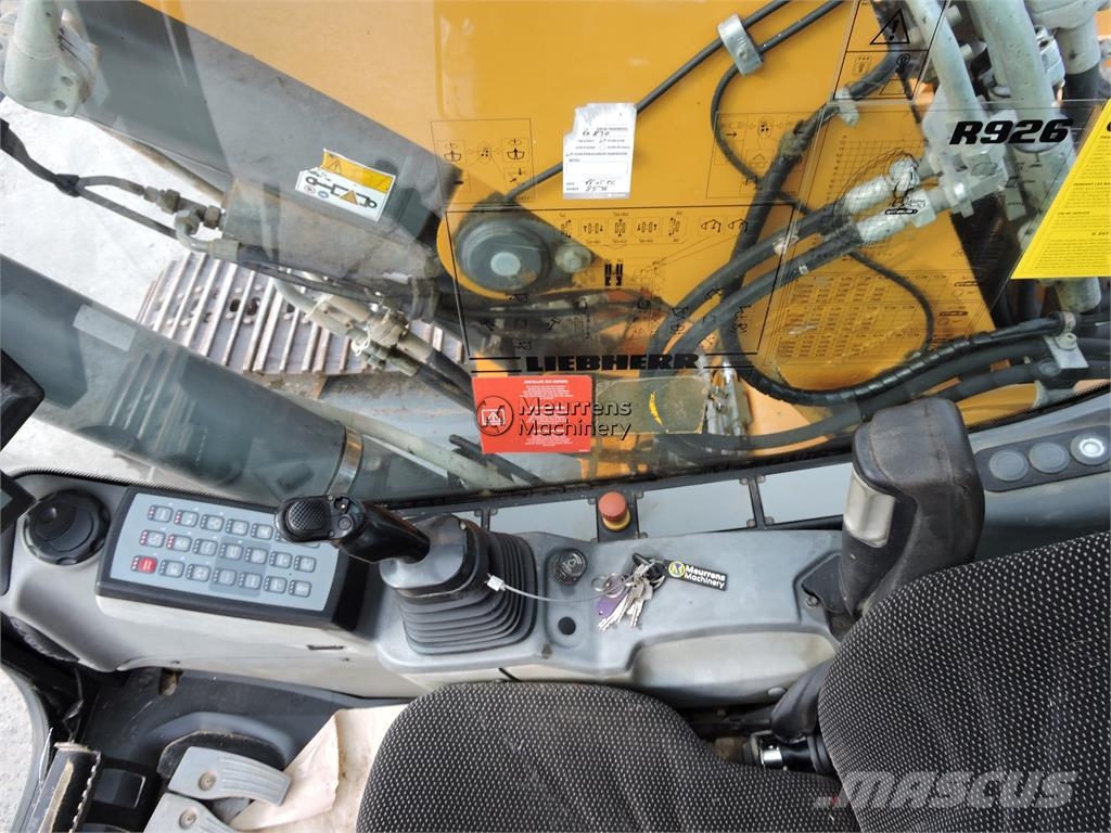 Liebherr R926 대형 굴삭기 29톤 이상