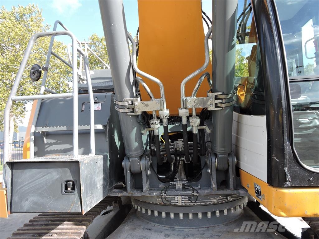 Liebherr R930 Rupsgraafmachines
