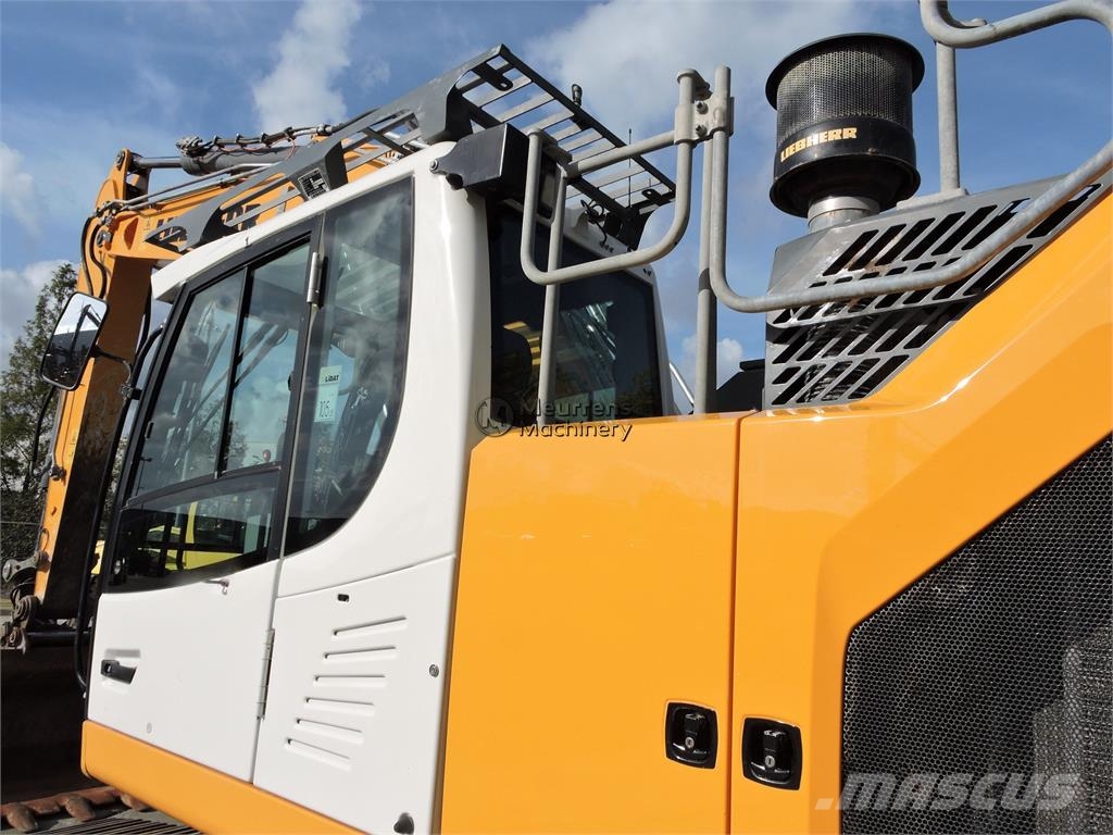 Liebherr R930 Belgium Machine Rupsgraafmachines
