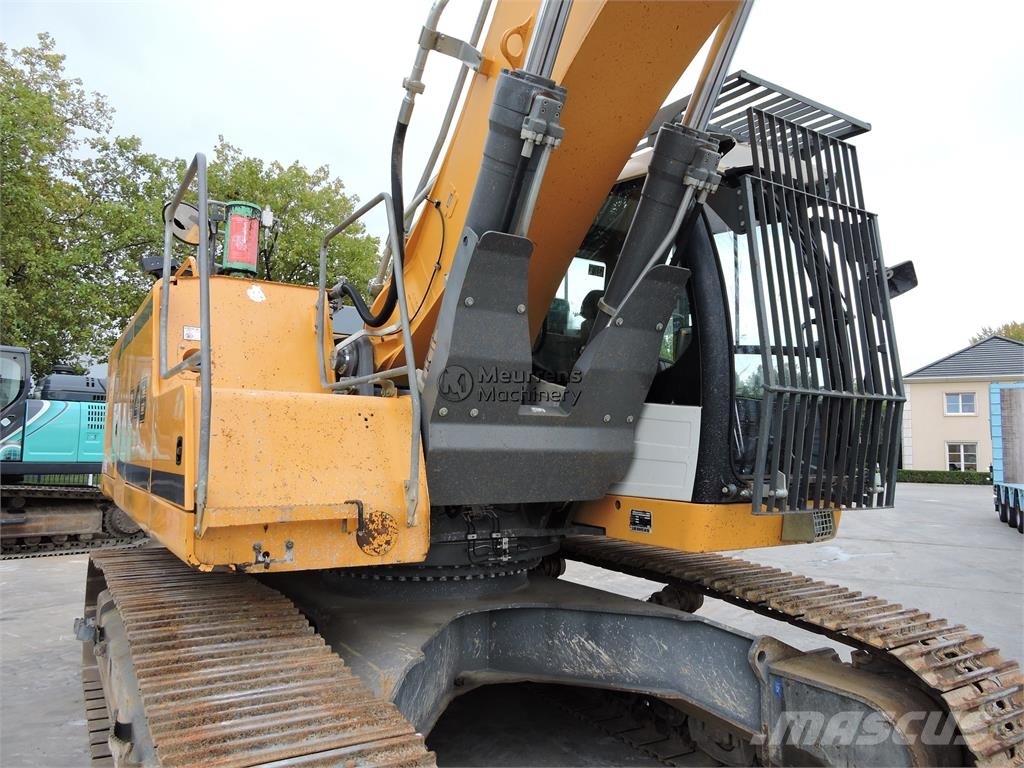 Liebherr R946 Raupenbagger