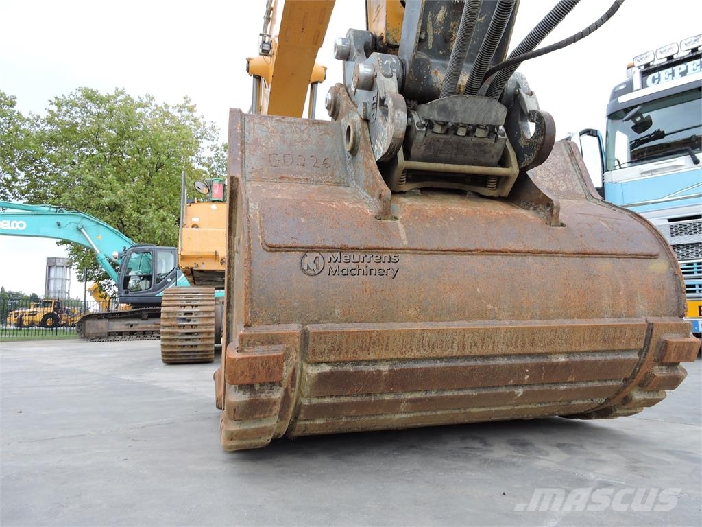 Liebherr R946 Raupenbagger