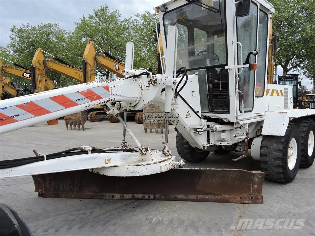 O&K F106A Graders