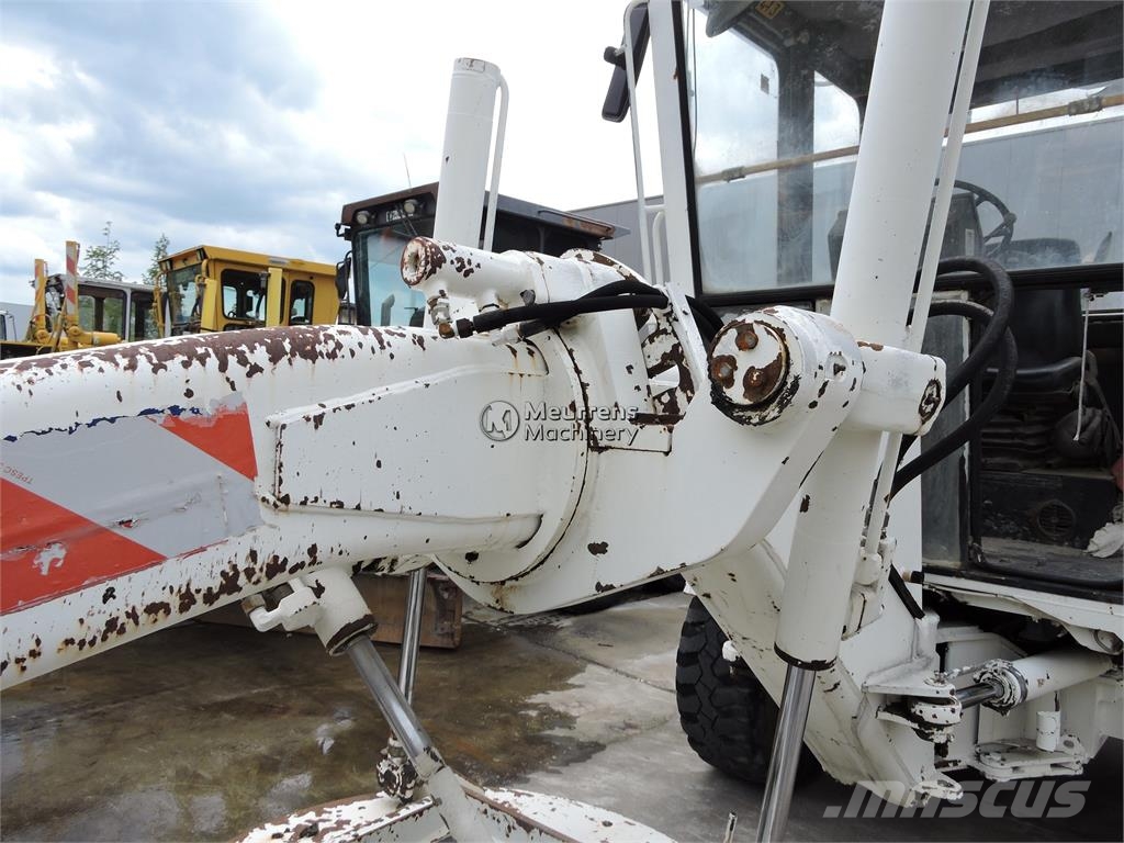 O&K F106A Graders