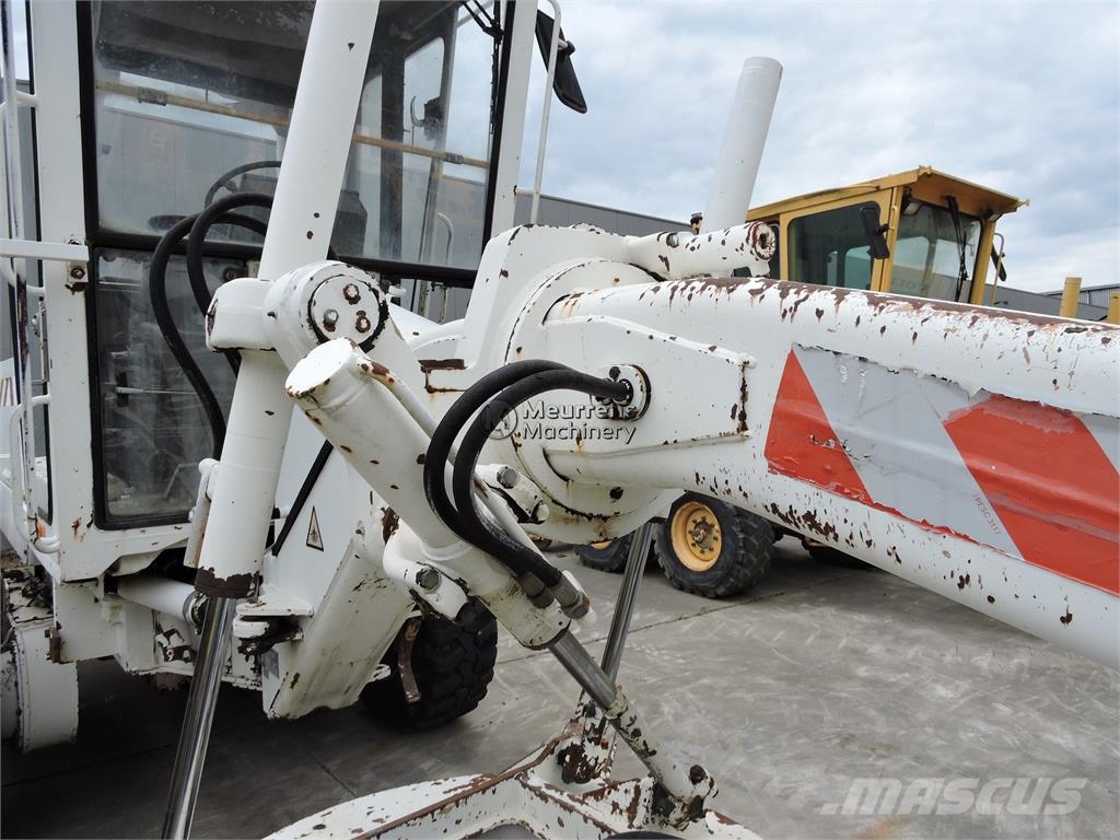 O&K F106A Graders