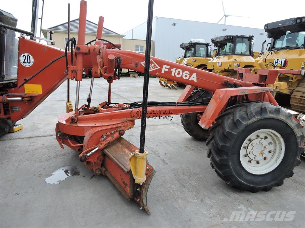 O&K F106A + GPS Niveladoras