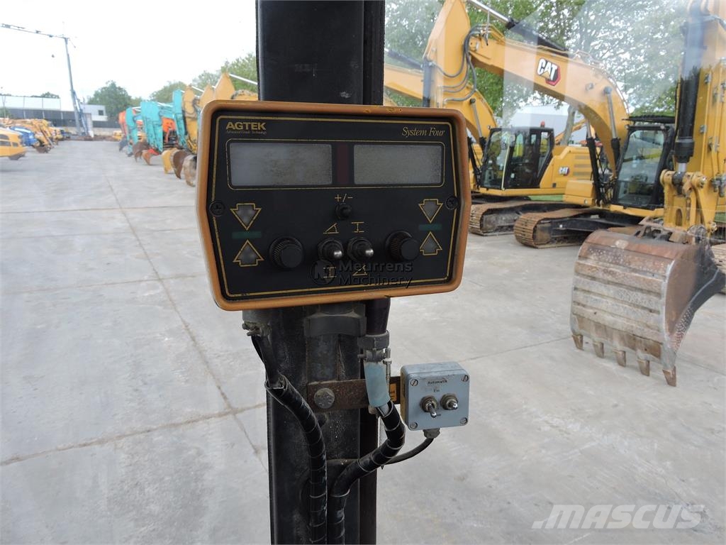 O&K F106A + GPS Niveladoras