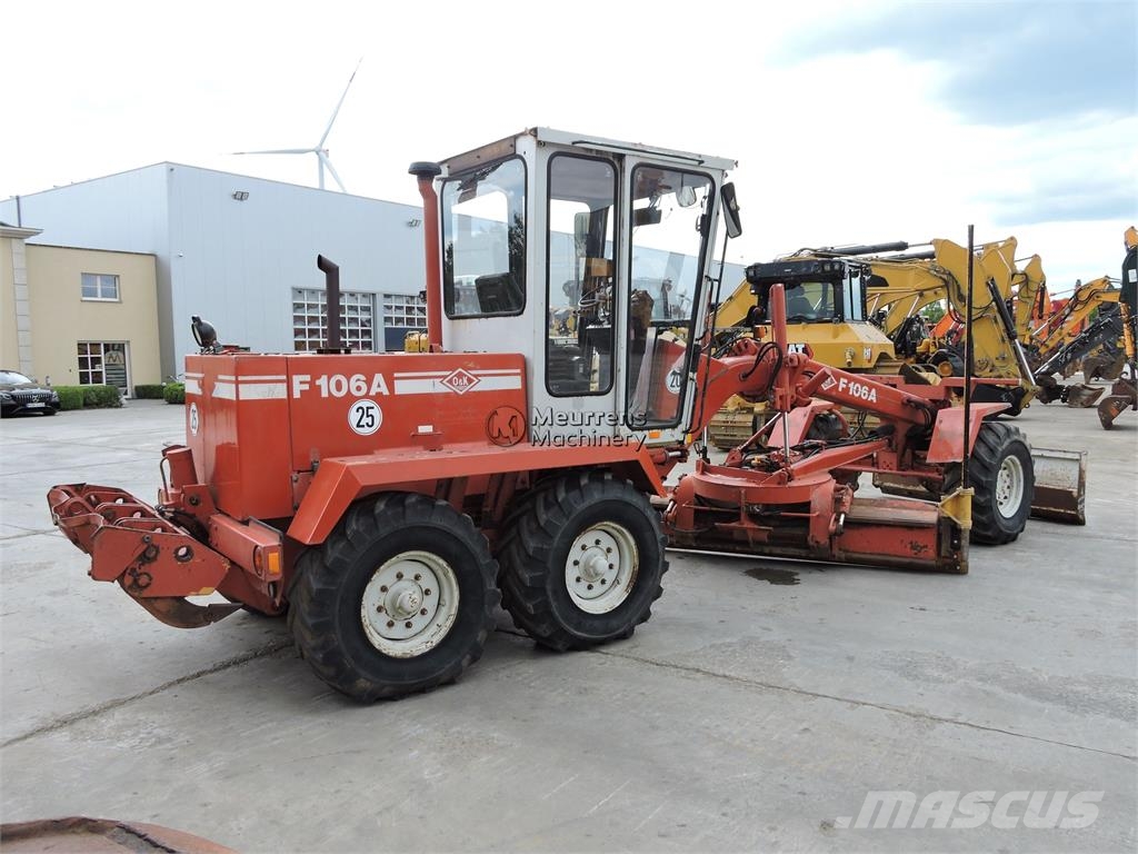 O&K F106A + GPS Niveladoras