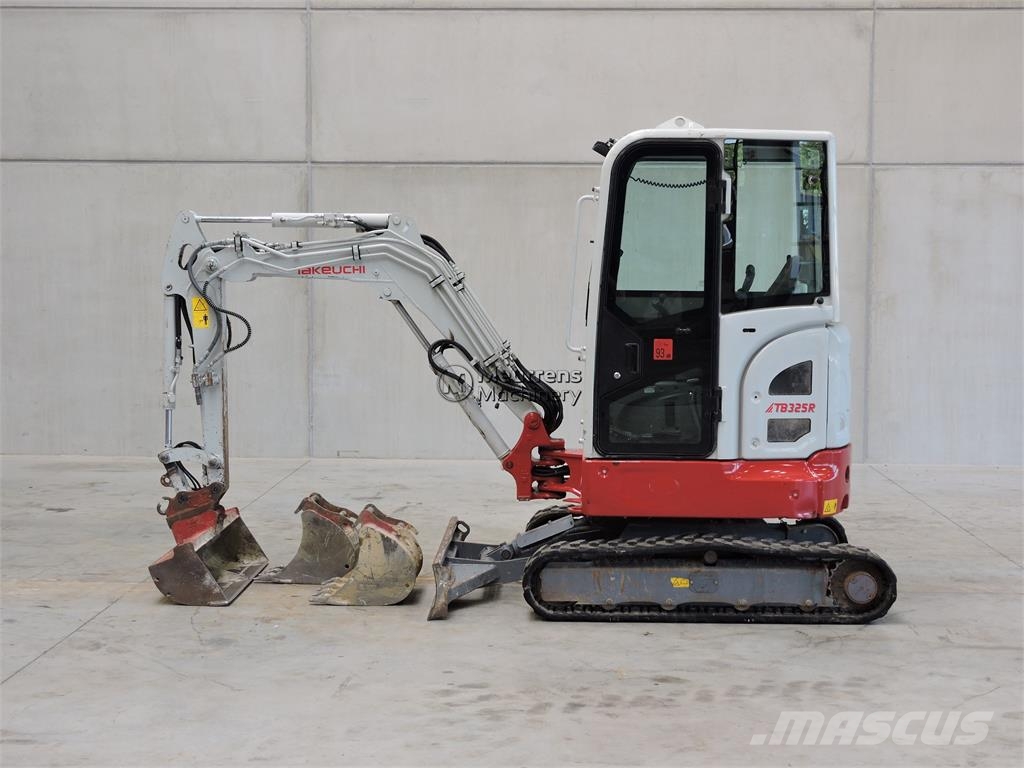 Takeuchi TB325R Bouw - Overige