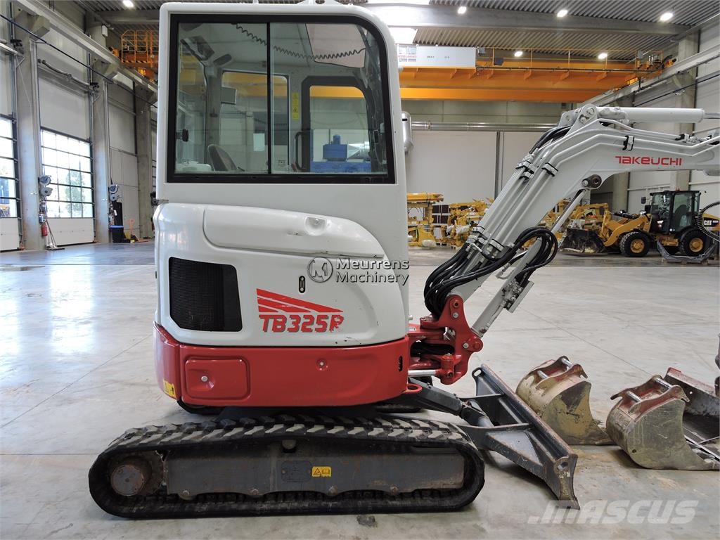 Takeuchi TB325R Bouw - Overige