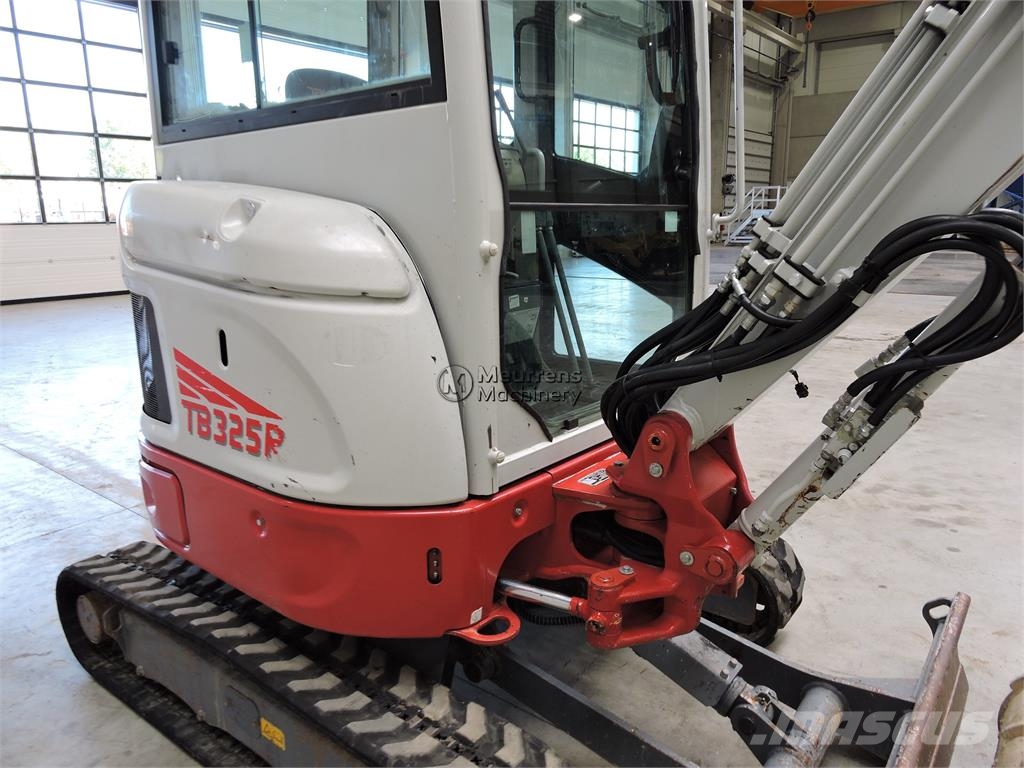 Takeuchi TB325R Bouw - Overige