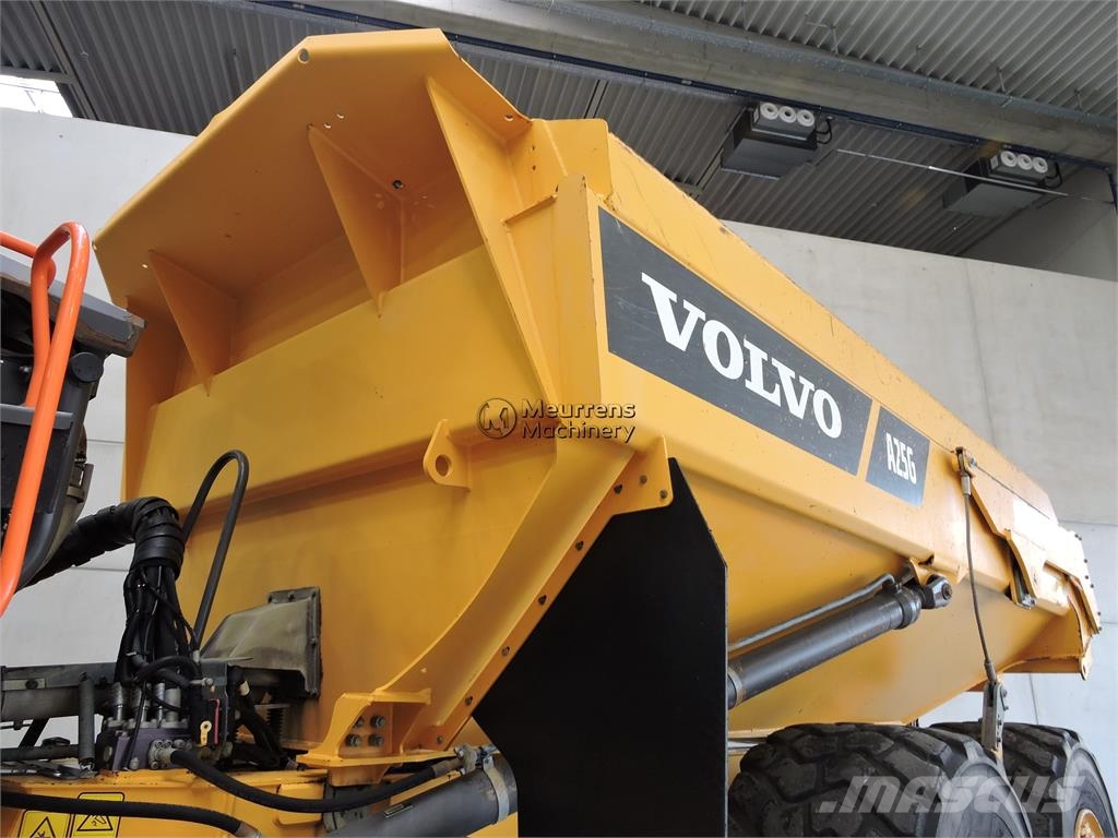 Volvo A25G Terrængående lastbiler