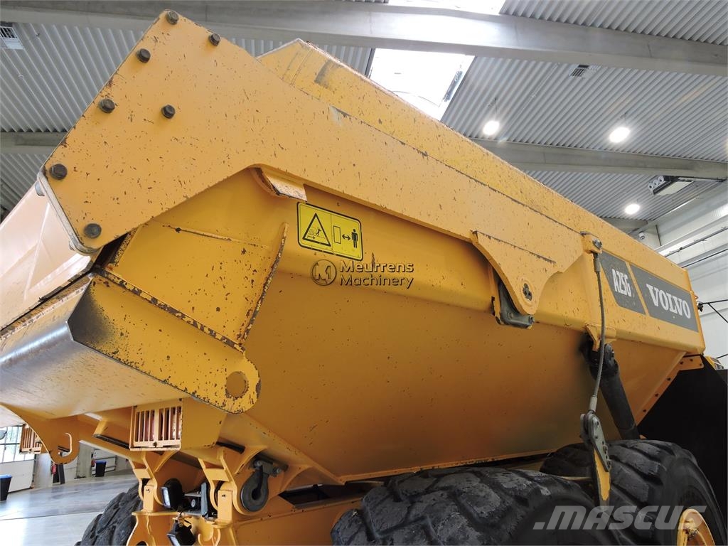 Volvo A25G Terrængående lastbiler