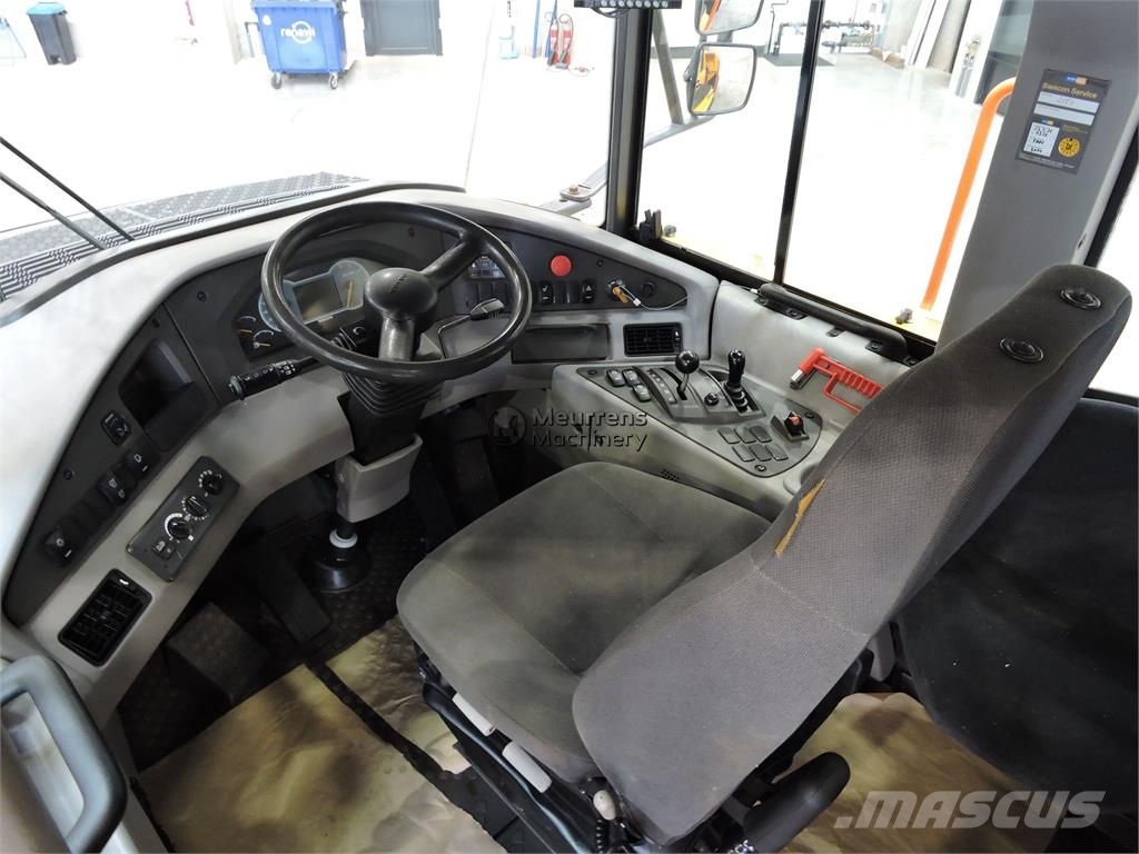 Volvo A25G Terrængående lastbiler