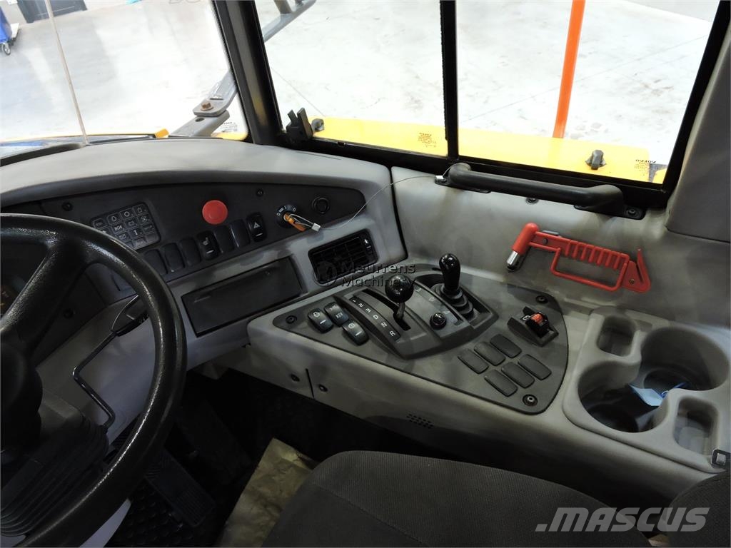 Volvo A25G Terrængående lastbiler