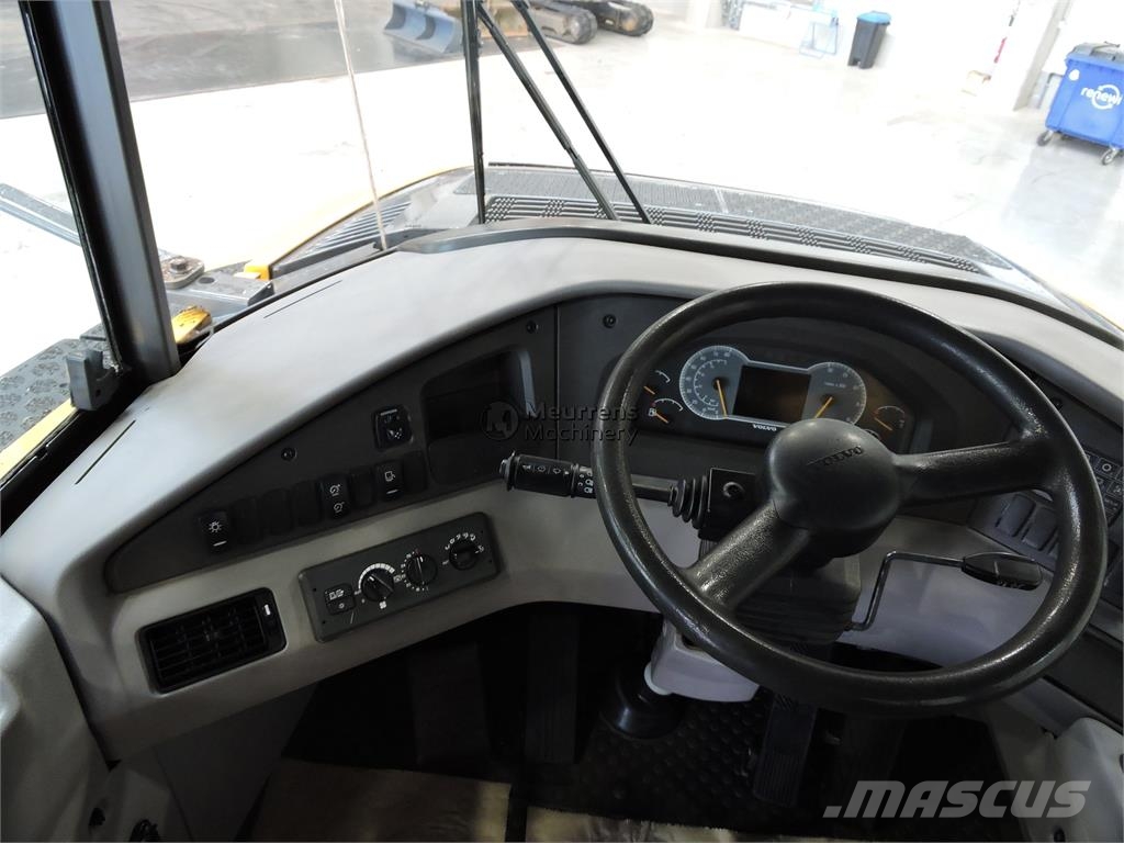 Volvo A25G Terrængående lastbiler