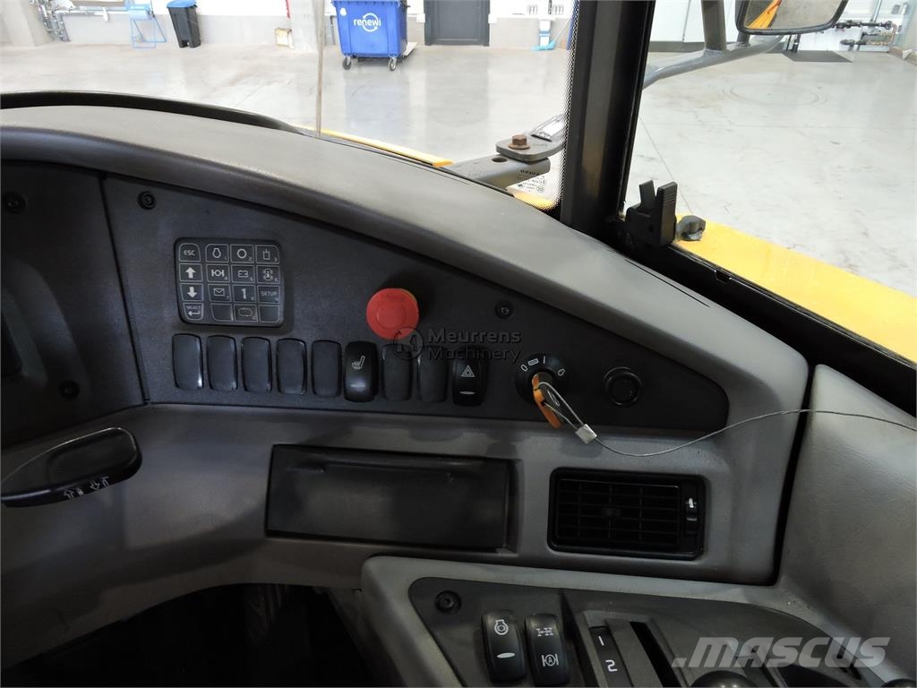 Volvo A25G Terrængående lastbiler