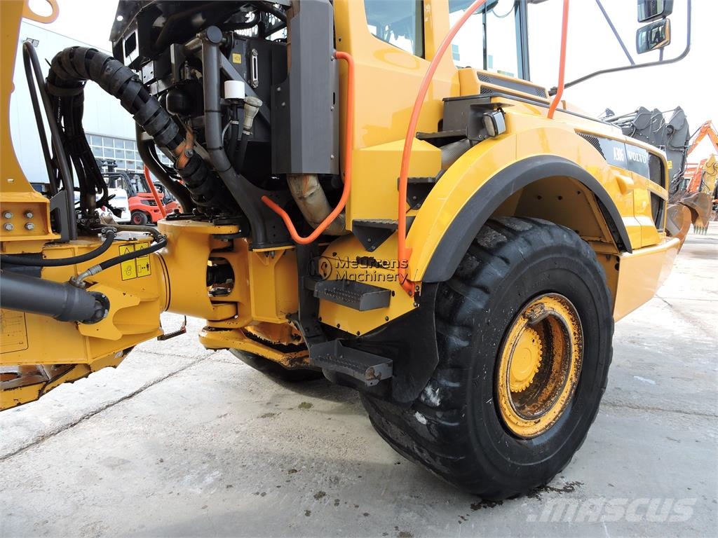Volvo A30G 연결식 홀러