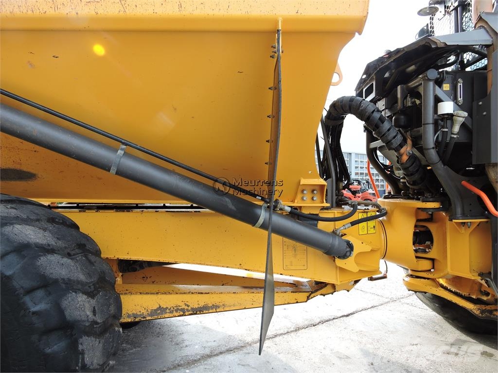 Volvo A30G 연결식 홀러