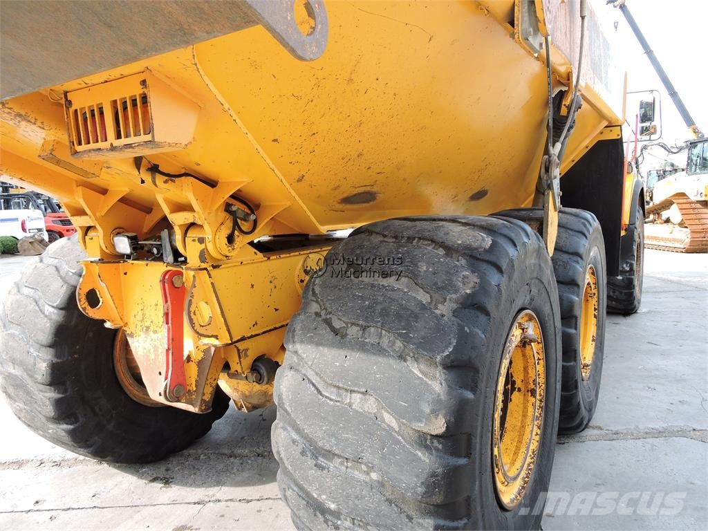 Volvo A30G 연결식 홀러