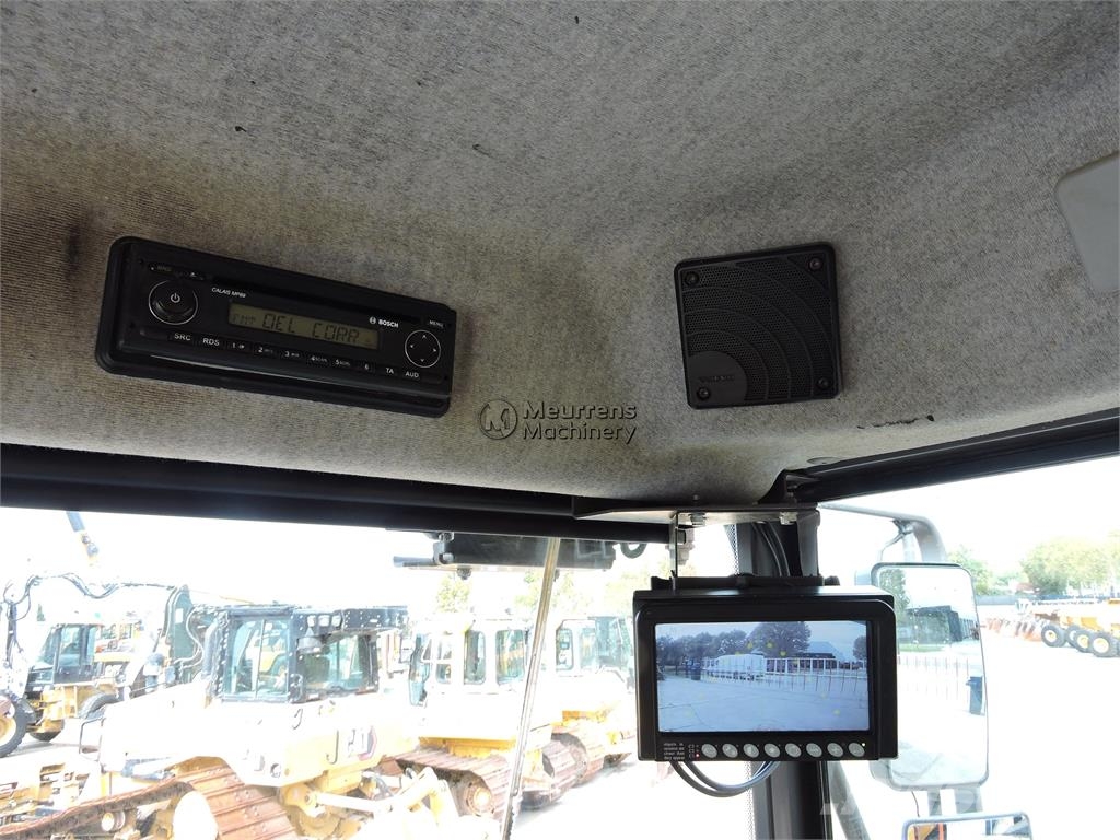Volvo A30G 연결식 홀러