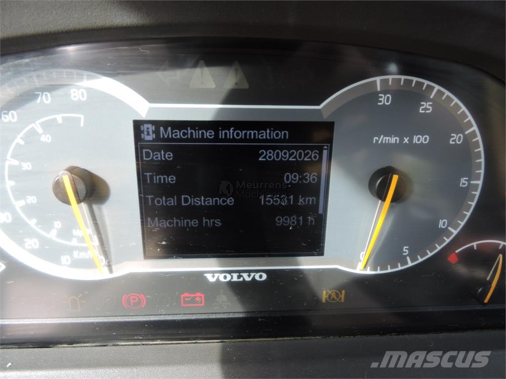 Volvo A30G 연결식 홀러