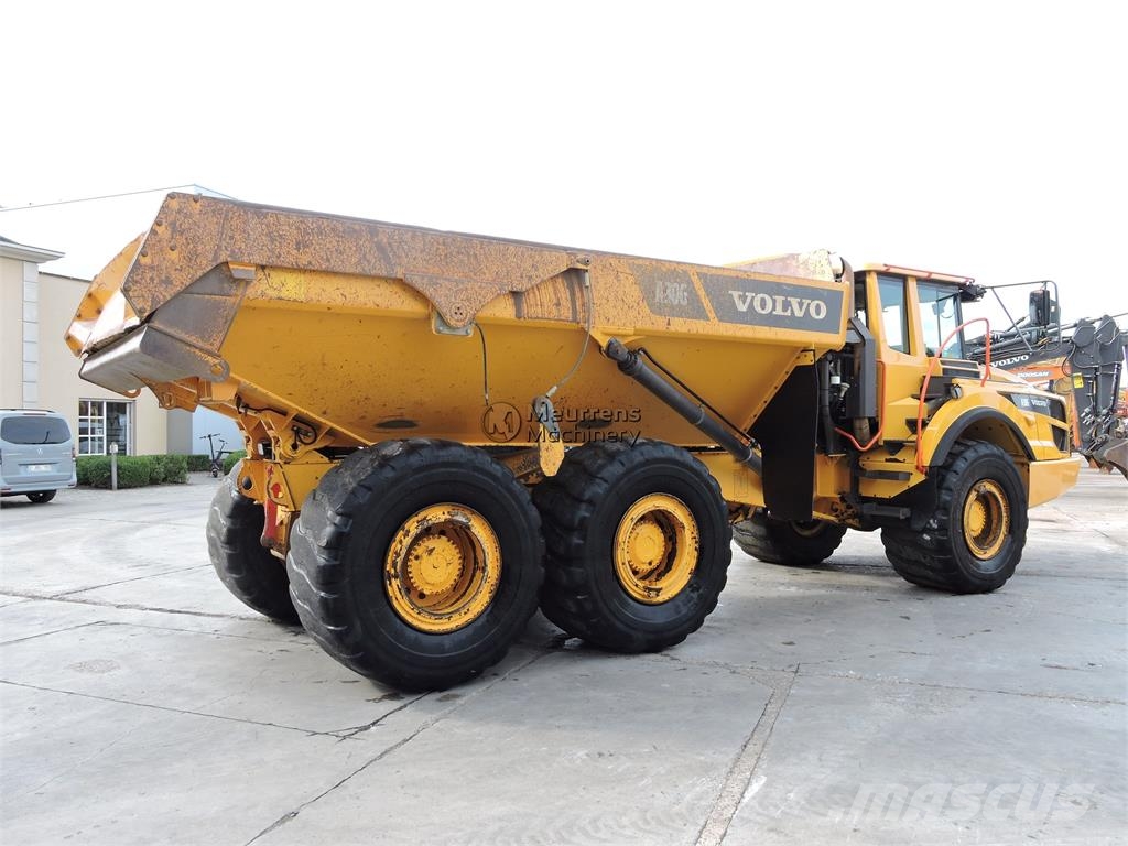 Volvo A30G 연결식 홀러