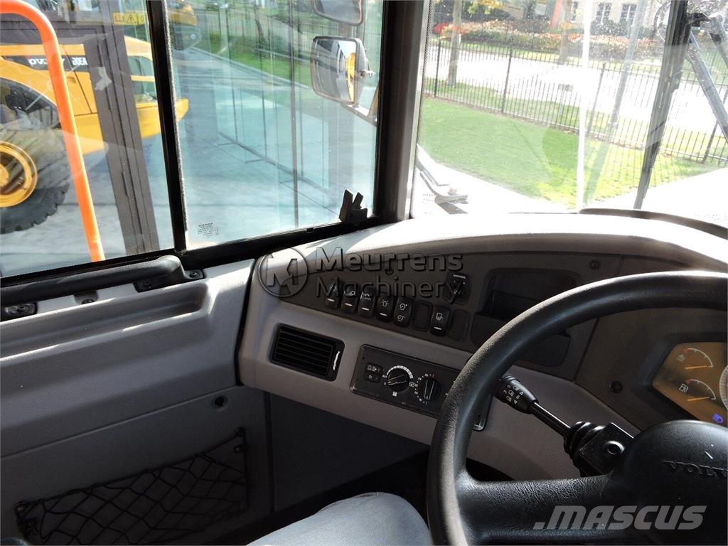 Volvo A30G ساحبات مفصلية
