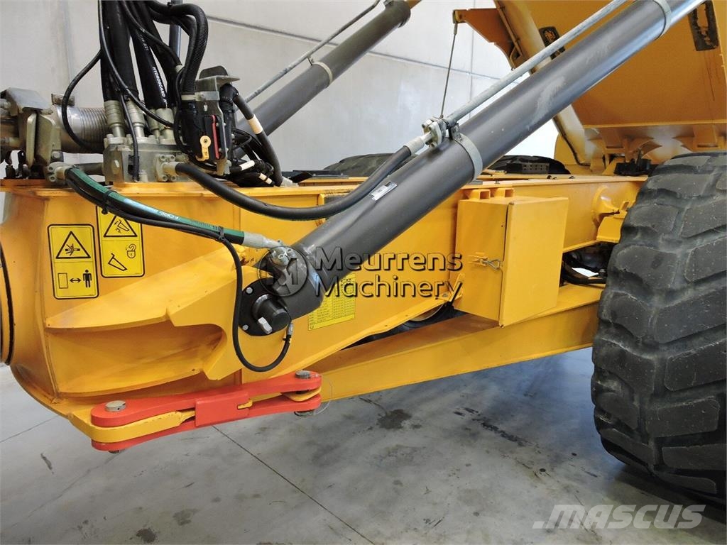 Volvo A30G Зчленовані самоскиди