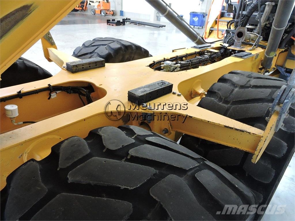 Volvo A30G Зчленовані самоскиди