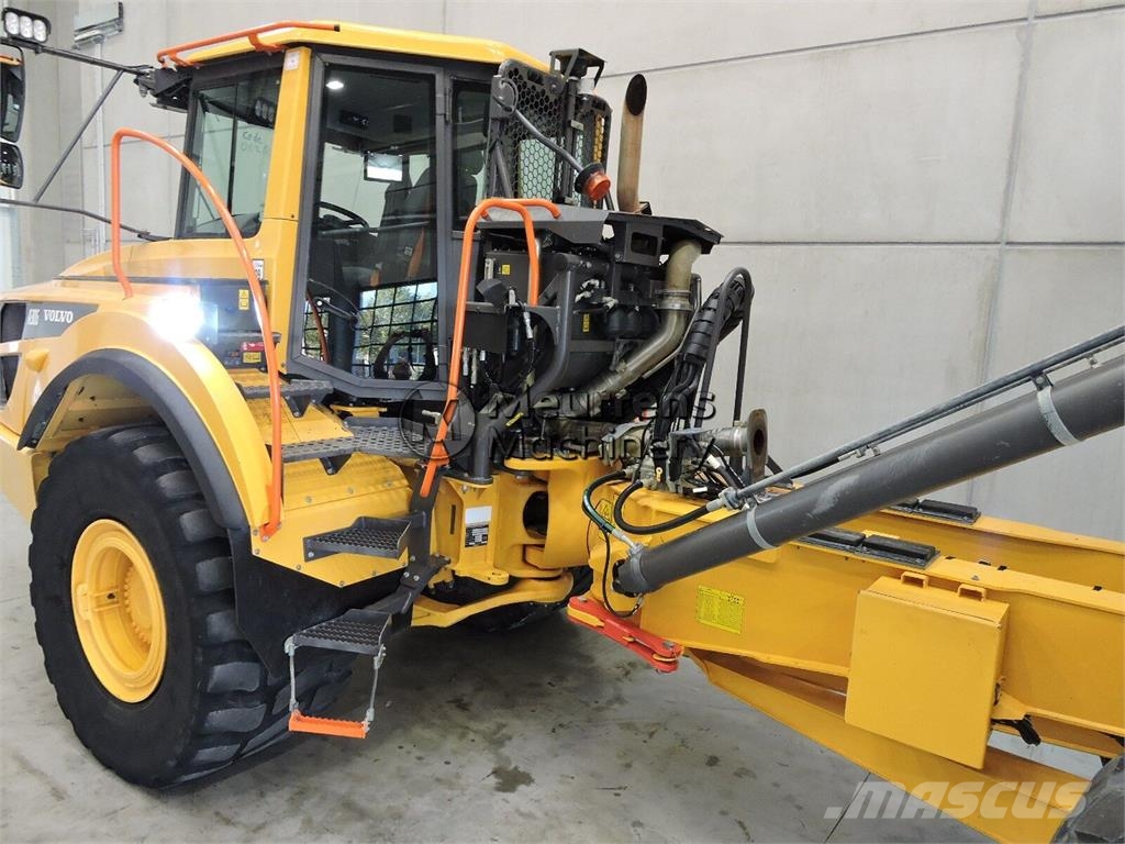 Volvo A30G Зчленовані самоскиди