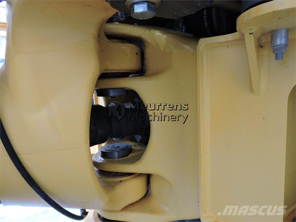 Volvo A30G Зчленовані самоскиди