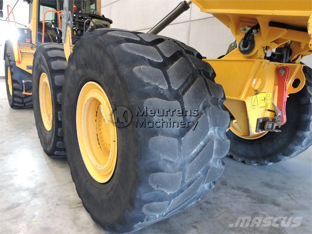 Volvo A30G Зчленовані самоскиди