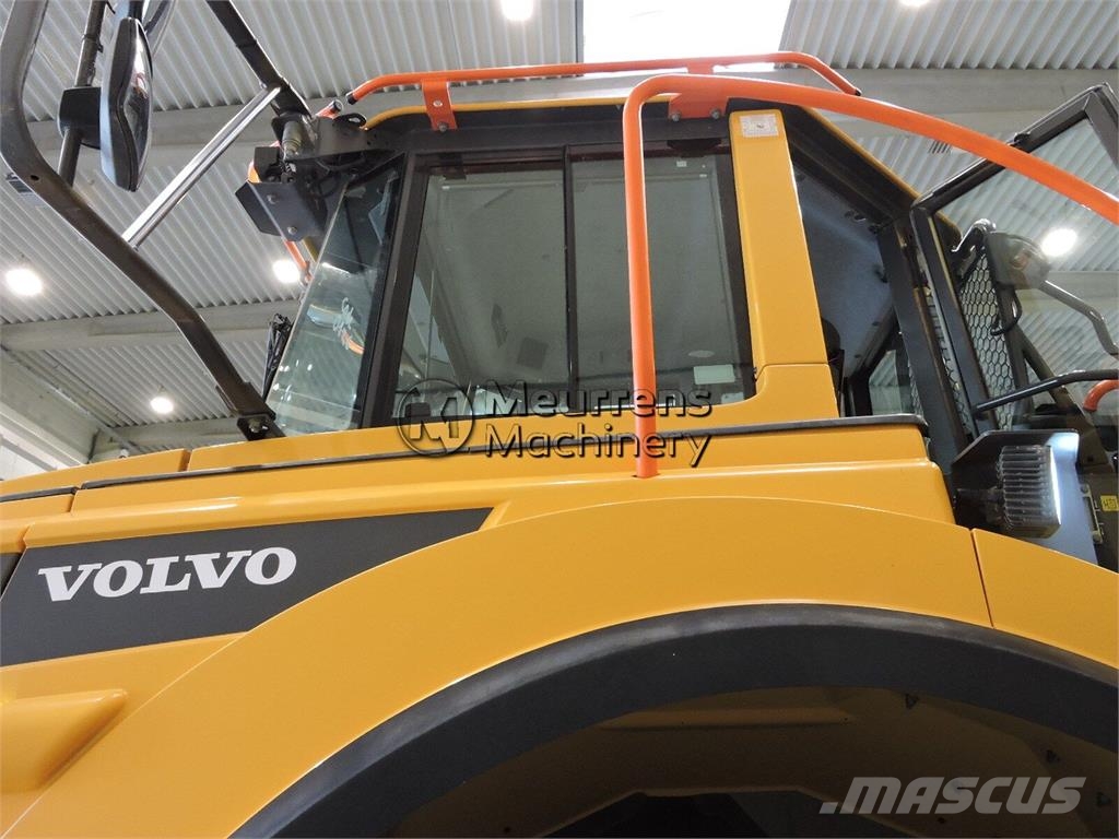 Volvo A30G Зчленовані самоскиди