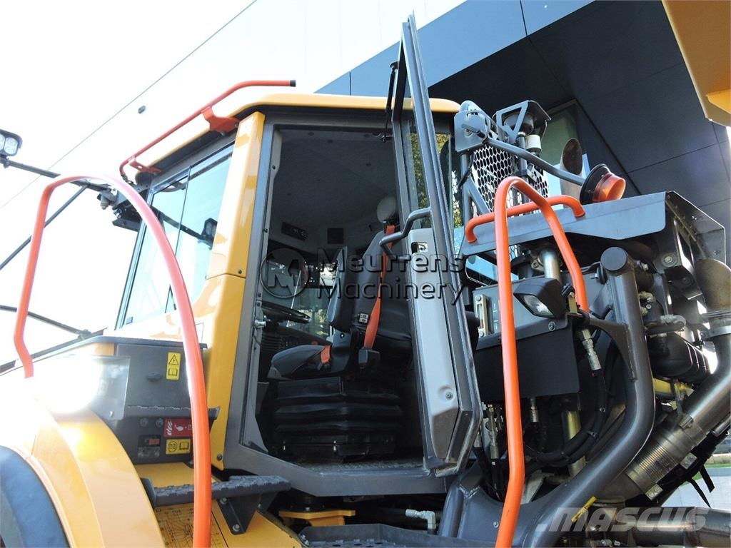 Volvo A30G Зчленовані самоскиди