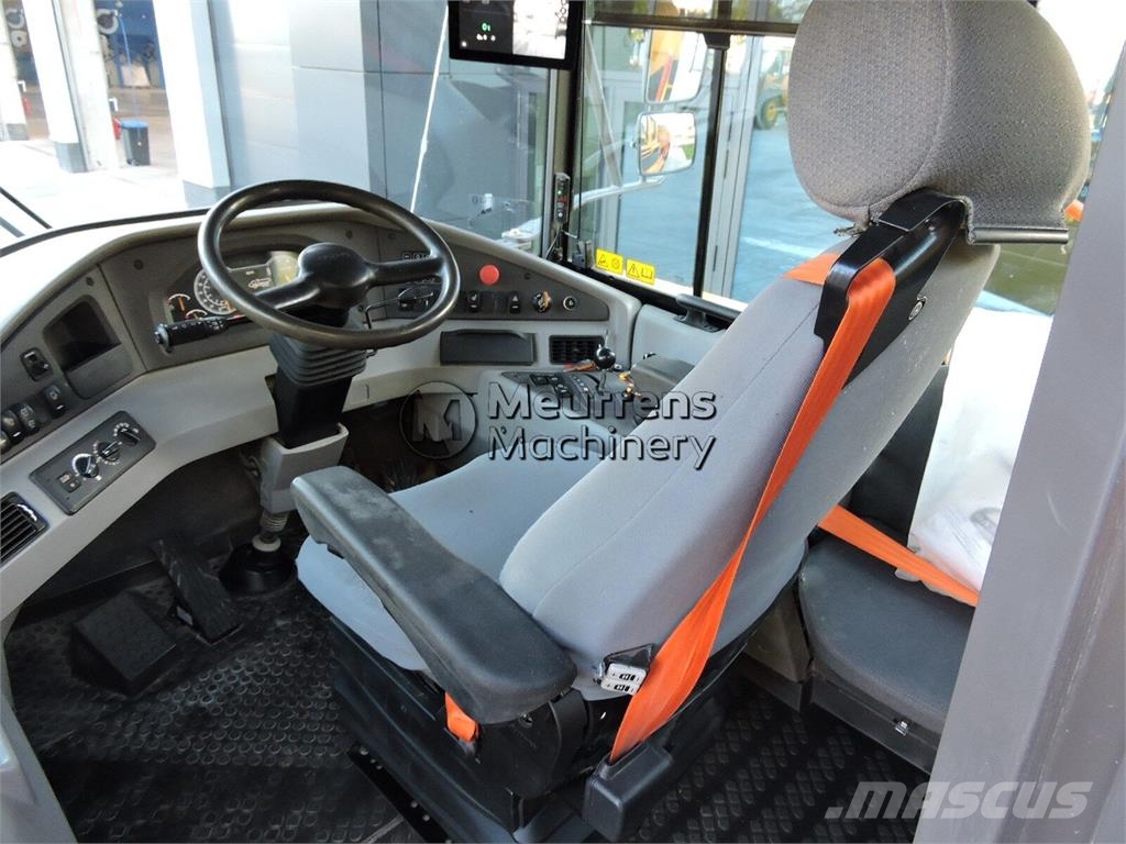 Volvo A30G Зчленовані самоскиди