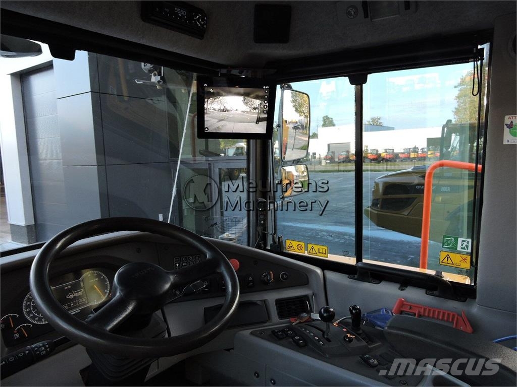 Volvo A30G Зчленовані самоскиди