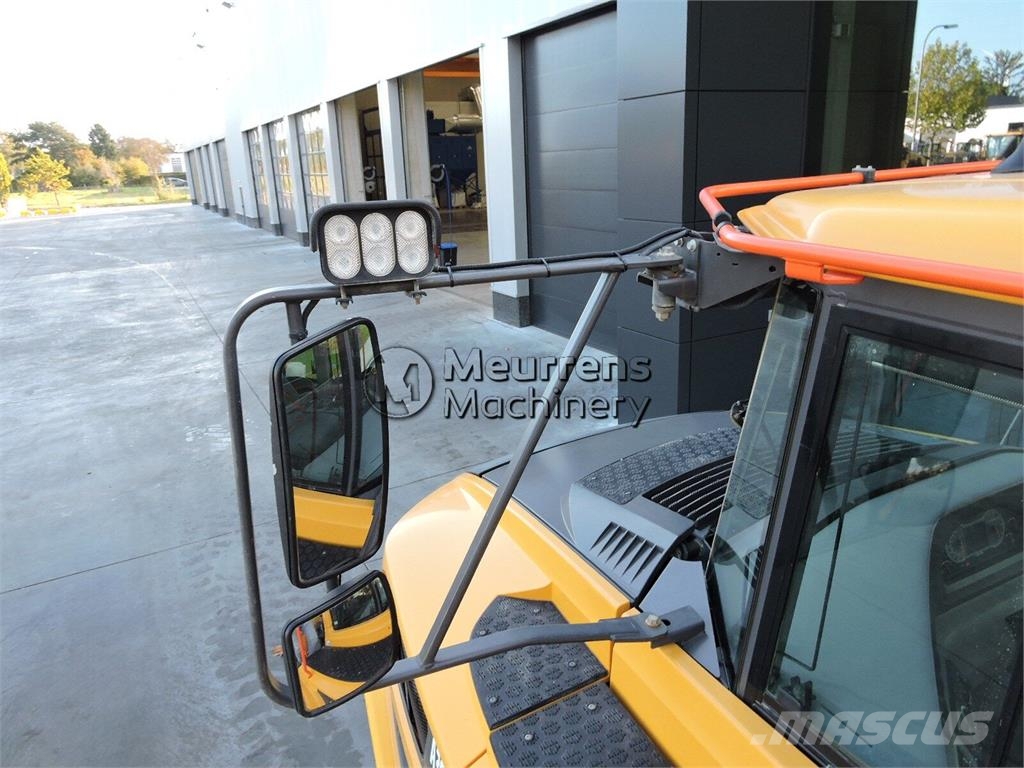 Volvo A30G Зчленовані самоскиди