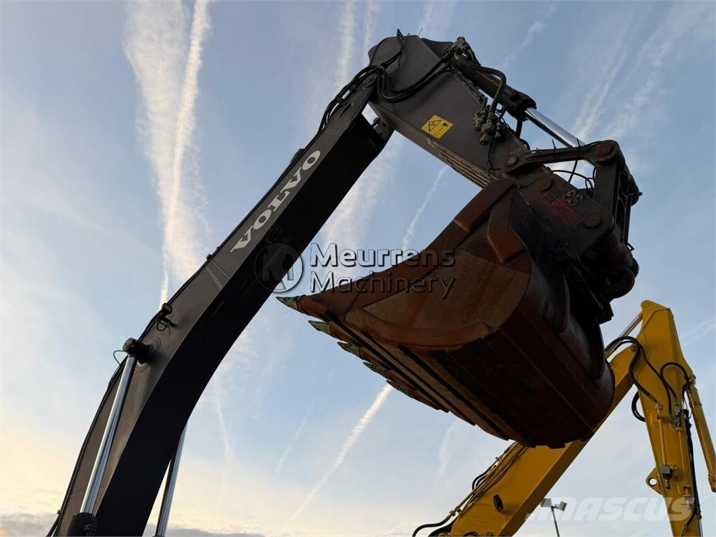 Volvo EC300EL Crawler excavators