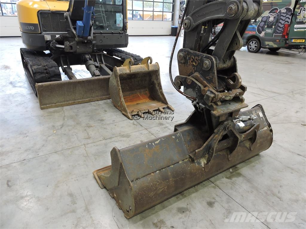Volvo ECR 88 D Automatic Greasing معدات البناء - غير ذلك