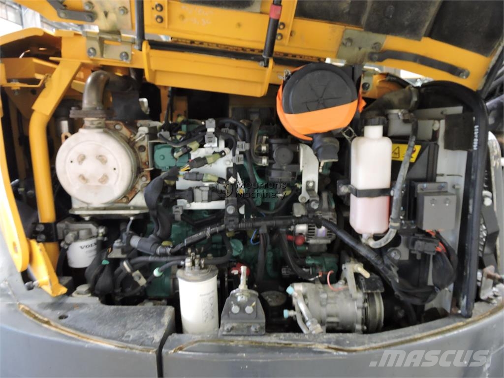 Volvo ECR 88 D Automatic Greasing معدات البناء - غير ذلك