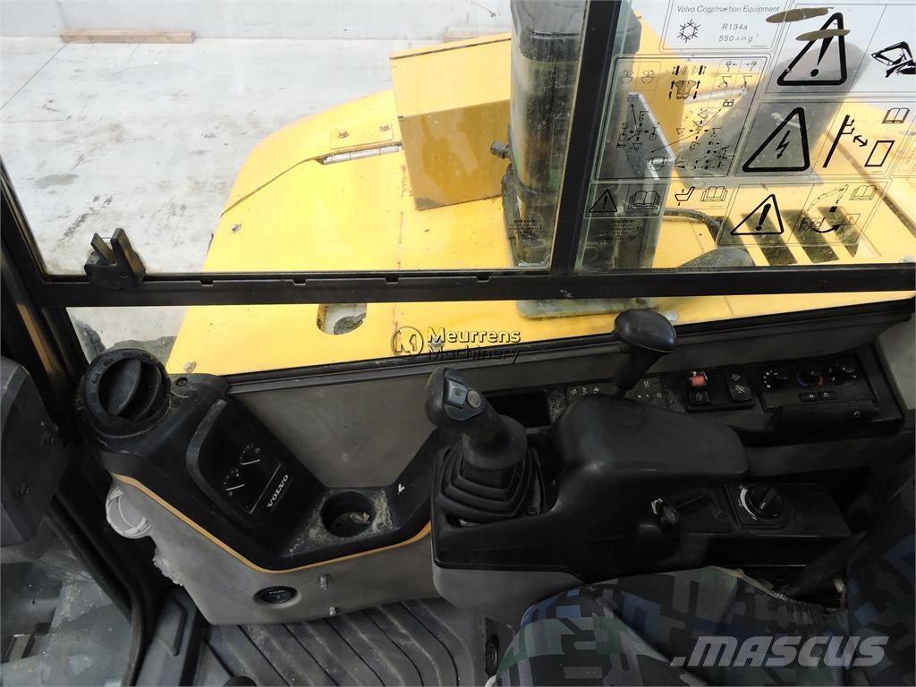 Volvo ECR 88 D Automatic Greasing معدات البناء - غير ذلك