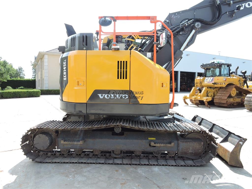 Volvo ECR145 حفارات زحافة