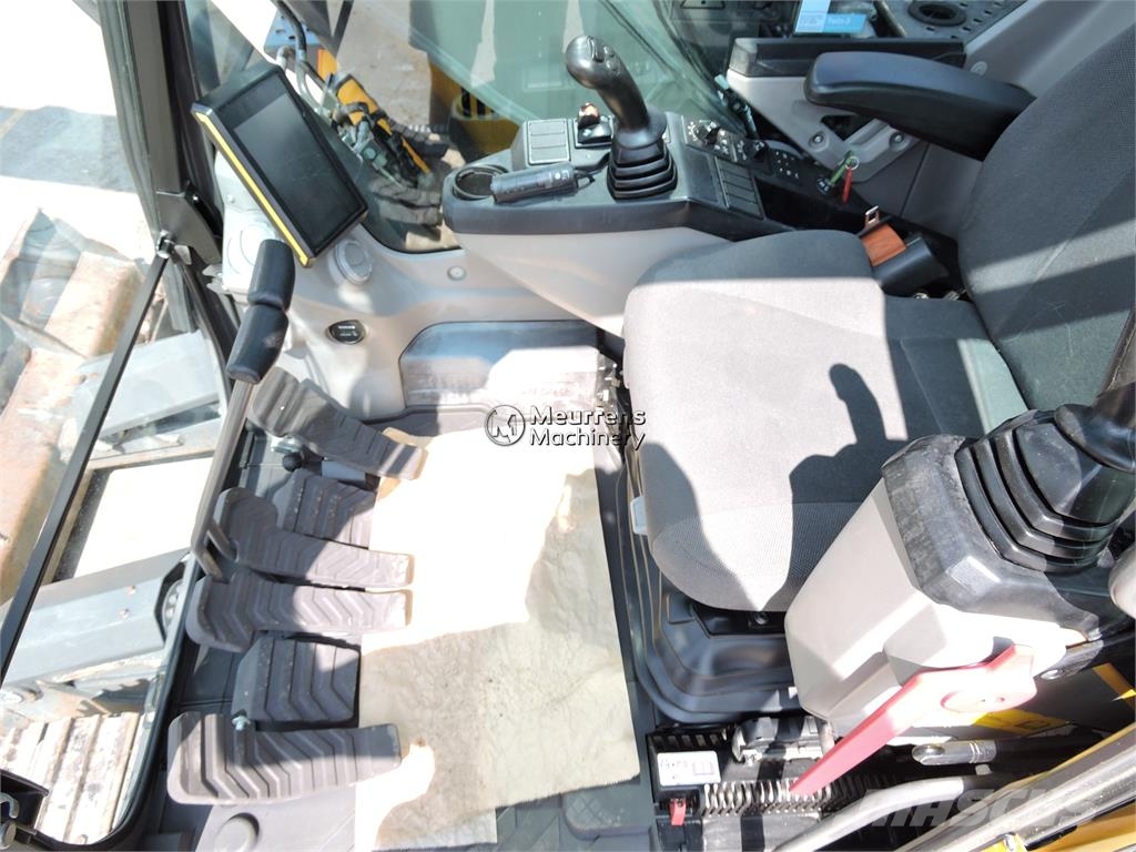 Volvo ECR145 حفارات زحافة
