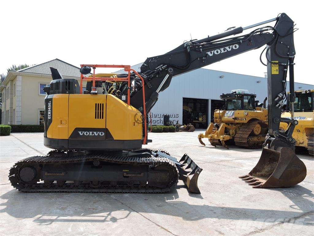 Volvo ECR145 حفارات زحافة