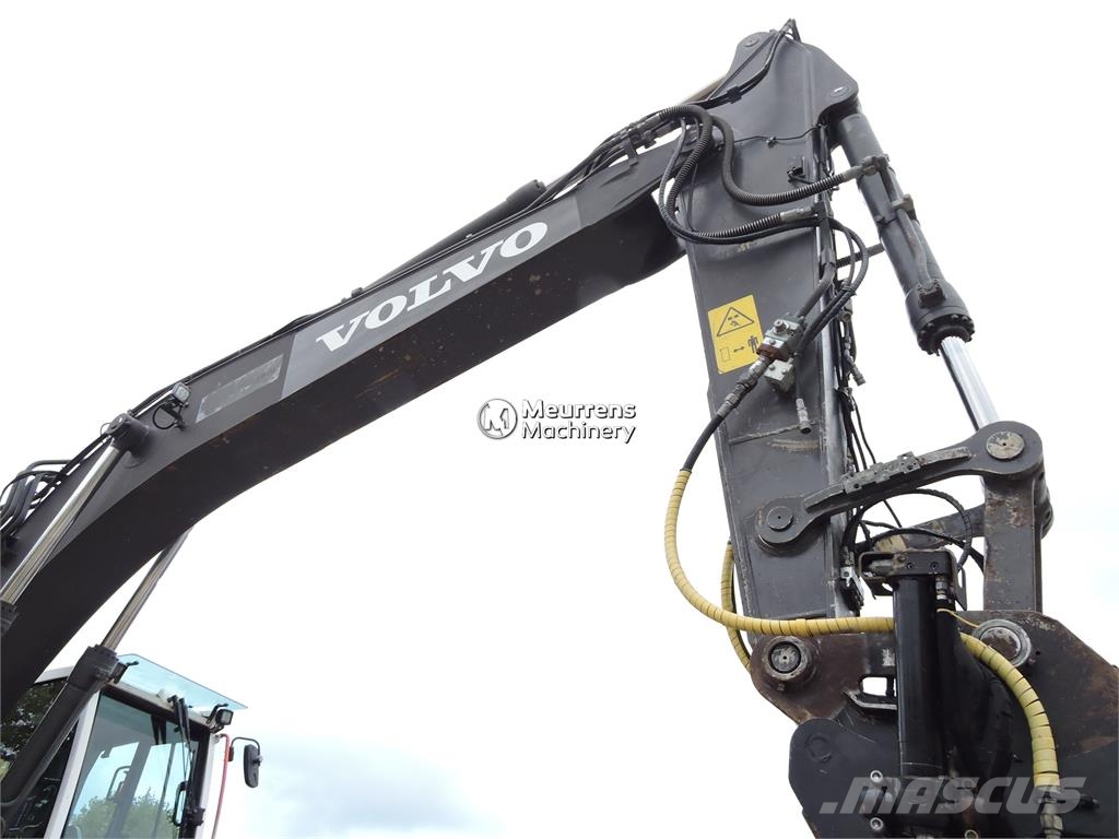 Volvo ECR235 Raupenbagger