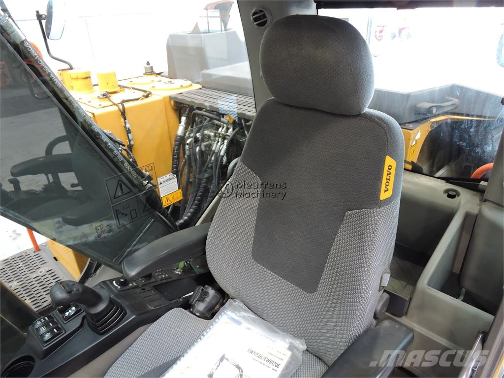 Volvo EWR150E Wielgraafmachines