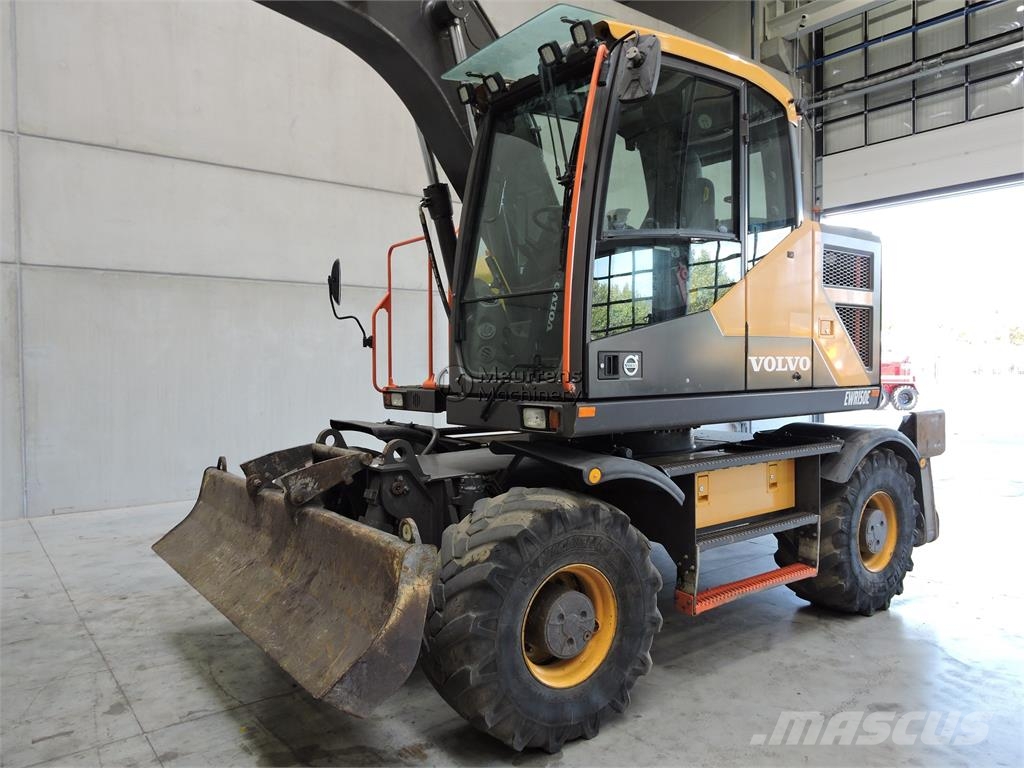Volvo EWR150E Wielgraafmachines