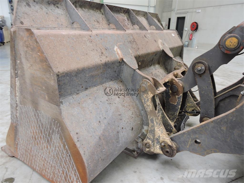 Volvo L120F Sw/3rd function Hjullastere